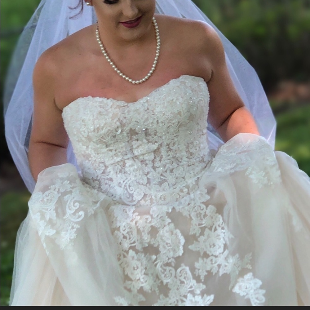 Wedding dress